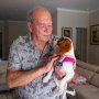 ワニに襲われた愛犬を助けるため…74歳男性の白熱の救出劇