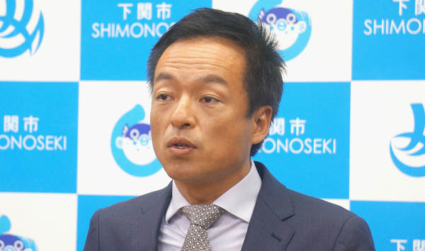 下関市の前田晋太郎市長は安倍前首相の元秘書。来年2021年の再選出馬を決めたが…（Ｃ）日刊ゲンダイ