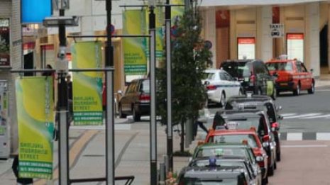 ベテランから悲鳴…コロナとAIに苦しむ都内タクシー運転手