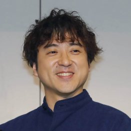 松坂桃李×戸田恵梨香の電撃婚 ムロツヨシが“目くらまし”に