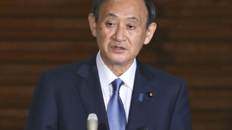 菅氏ステーキ会食に批判の嵐…「国民の誤解」発言で火に油