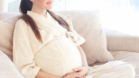 精子を直接注入 数百人の父親になった104歳の元産婦人科医