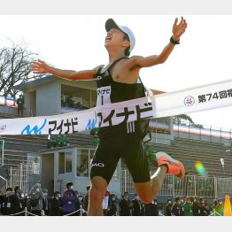 吉田祐也は好記録で福岡国際マラソン優勝（代表撮影）