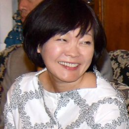 懲りない昭恵夫人「勝負の3週間」でも“マスクなし密旅行”