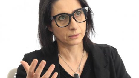 仏記者が酷評「菅首相は本当の記者会見をしたことがない」