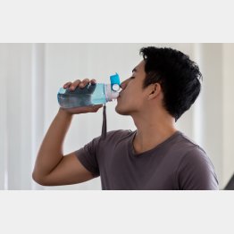 風邪予防に有効な水分摂取量は1日当たり1.5～2リットル（Ｃ）PIXTA