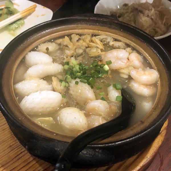 海鮮と春雨の塩味スープ（Ｃ）日刊ゲンダイ