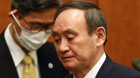 囁かれる「菅首相退陣」シナリオ 二階幹事長が見捨てる時