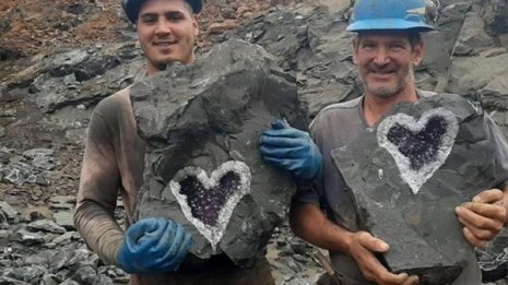 「地球からの愛の贈り物」奇跡の宝石に1200万円のオファー