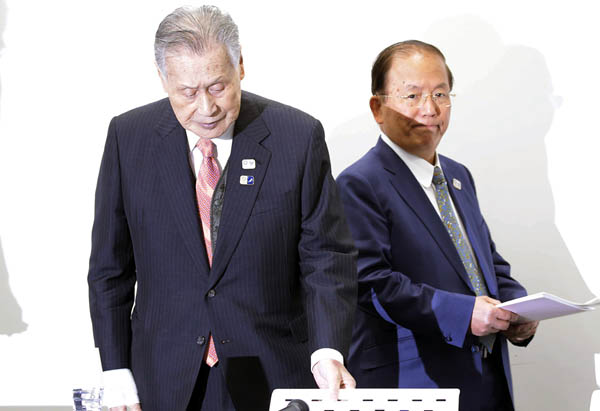 森喜朗氏（左）の辞任を武藤事務総長は慰留していた（Ｃ）日刊ゲンダイ
