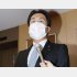 ひとり解釈ケジメ、ひとり感極まり（白須賀貴樹衆院議員、17日）／（Ｃ）共同通信社