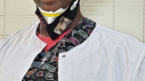 雪嵐でもバギーで出勤!ミシシッピ州の看護師に称賛の声