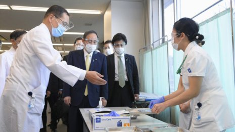 失策続き…もはや誰も政府のいうことを信じなくなっている