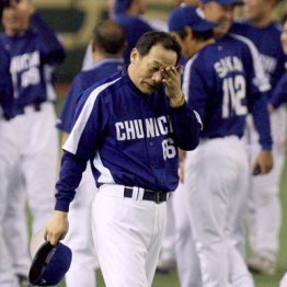 落合監督は首脳陣と選手の食事会場を分け酒の差し入れも