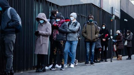 生理の貧困実態 コロナ禍でナプキンが買えない女性が急増