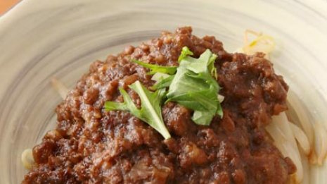 【米抜き魯肉飯（ルーローハン）】定番料理をおつまみに