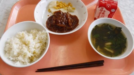 高級和牛の牛丼、ハンバーグ…豪華学校給食は今年も継続？