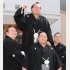 伊勢ケ浜部屋の力士に祝福される照ノ富士（代表撮影）