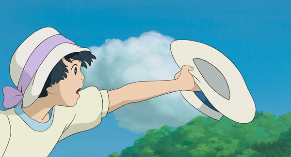 映画「風立ちぬ」でヒロイン菜穂子は風に飛ばされた二郎の帽子をキャッチ（Ｃ）2013 Studio Ghibli・NDHDMTK