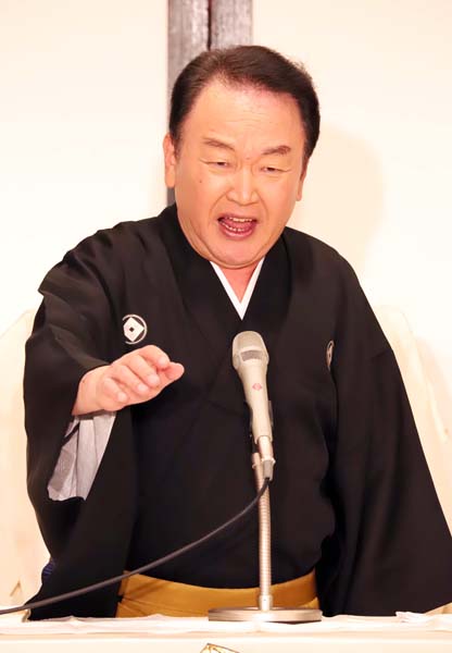 京山幸枝若（写真・宮岡里英）