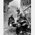 ドイツ軍から奪った電話装置を使うアメリカ陸軍の通信隊（Ｃ）World History Archive／ニューズコム／共同通信イメージズ