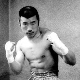 山口洋子と姫のホステスたちはキックボクシングに熱狂