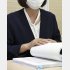 口頭弁論の後、取材に応じる赤木雅子さん（Ｃ）共同通信社