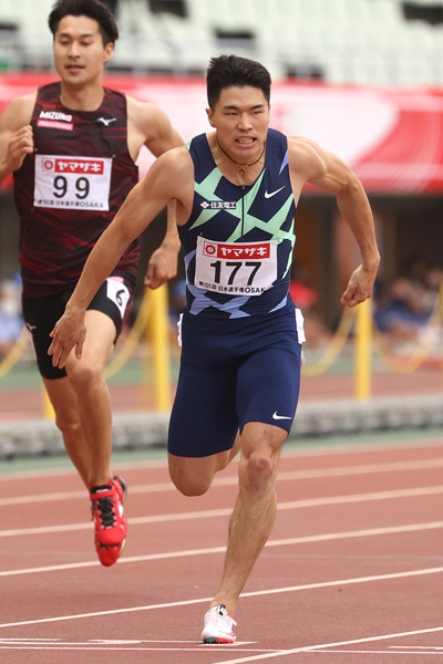 男子200メートルで初優勝した小池（Ｃ）日刊ゲンダイ
