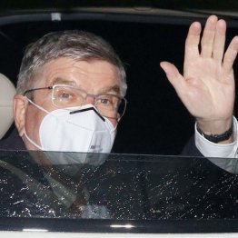 IOCバッハ会長滞在ホテル前でデモ 広島訪問パフォーマンスが日本人の怒りに火をつける