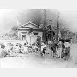 原爆投下後の広島市の子供たち（Ｃ）World History Archive／ニューズコム／共同通信イメージズ