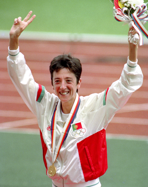 1988年ソウル五輪、期待通りに優勝したロザ・モタ（Ｃ）共同通信社
