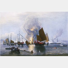 写真② アヘン戦争で破壊された中国のジャンク船　(C)Wikimedia Commons
