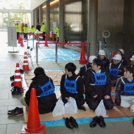 <3>会社で被災…事前チェックと避難訓練で確認したいこと