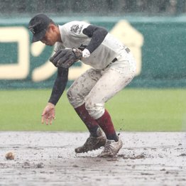雨でぐちゃぐちゃになった甲子園でのプレーは評価の対象にならない