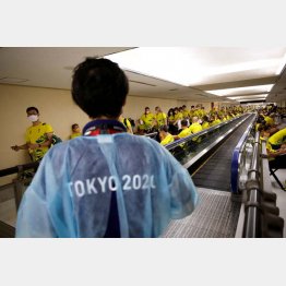 東京五輪開会式日には確認されていた「ラムダ株」、メディアが追及するまで隠匿されていた（成田空港＝写真）／（Ｃ）ロイター