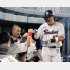 本塁打王のタイトルがヤクルトの逆転優勝に直結する（村上＝右）／（Ｃ）共同通信社