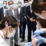 菅首相の甘すぎる“10月前半解散”戦略 ワクチン一辺倒の楽観主義を「ブレークスルー感染」が打ち砕く