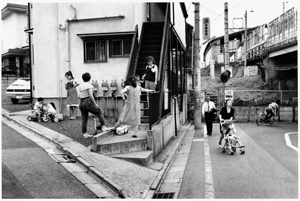 豪徳寺駅に行く途中（1989年撮影）／（提供写真）