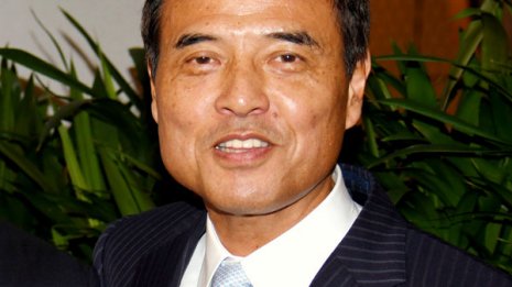 新浪サントリーHD社長の「45歳定年制」発言は沈滞する財界への活？