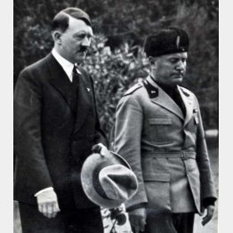 ムソリーニとヒトラー（1934年6月14日、ベネチアで）　（Ｃ）World History Archive／ニューズコム／共同通信イメージズ