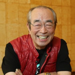 志村けんさん追悼秘話<下>「初めて高級クラブに連れていってもらった夜、志村さんは“俺の弟子だよ”と…」