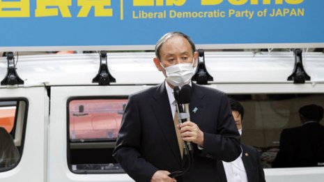 菅前首相まさかの“復権”狙い？ 元気ハツラツ選挙応援行脚、ヤジにもめげず熱弁ふるう 
