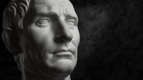ローマ独裁者カエサルの暗殺を招いた「調子乗り過ぎ伝説」