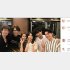 共演者たちとの記念写真（イェ・ジウォン＝左から3人目＝のインスタグラムより）