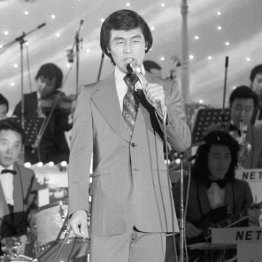 五木ひろしの光と影<19>1971年3月、野口プロ芸能部・第1号歌手「五木ひろし」が誕生した