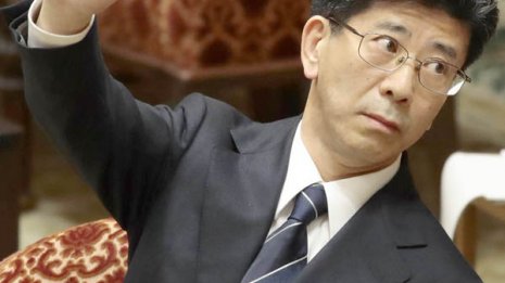 岸田首相は「改ざん」という「不正行為」を「過労」にすり替えた