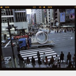 銀座四丁目交差点（2007年撮影、「6×7反撃」＝2007年刊）より／（提供写真）