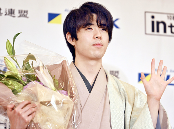 藤井聡太 勝負おやつ 羽生結弦 くまのプーさん 令和のモテ男子の共通点は 日刊ゲンダイdigital