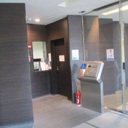 「排水口に水が流れて行かない！」トラブルで自説を曲げない高齢住民にトホホ