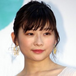 伊藤沙莉「ミステリと言う勿れ」好演で爆謄! 酒・たばこ・濡れ場も辞さずの“無類女優”ぶり